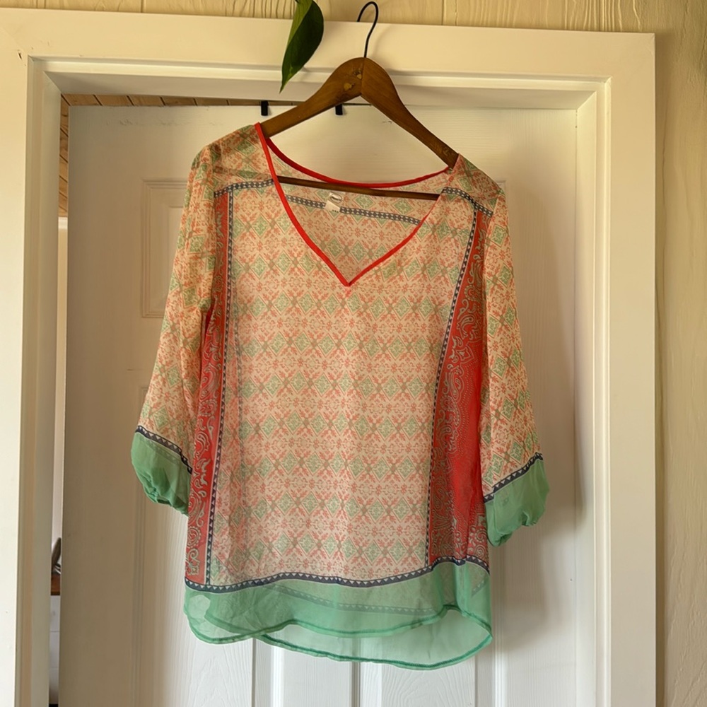 Pronto Sheer summer top